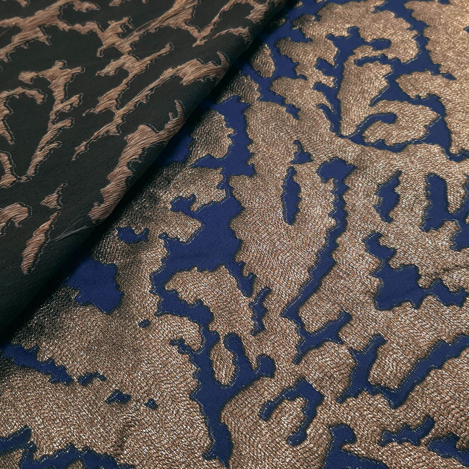 Sahco® Alfredo - decoration and upholstery fabric - Royal - Platinum-Gold