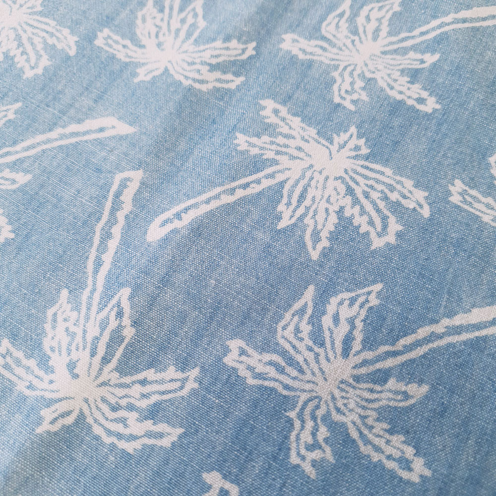 Ruan - Summer jeans with palm print - Blue Mottled